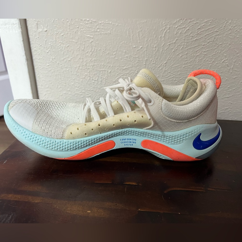 Nike joyride running shoes